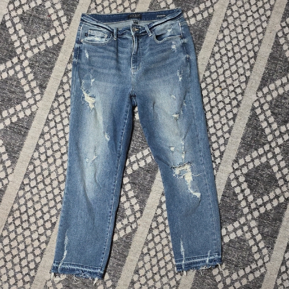 Judy Blue Straight Fit Blue Jeans with Distressed Details